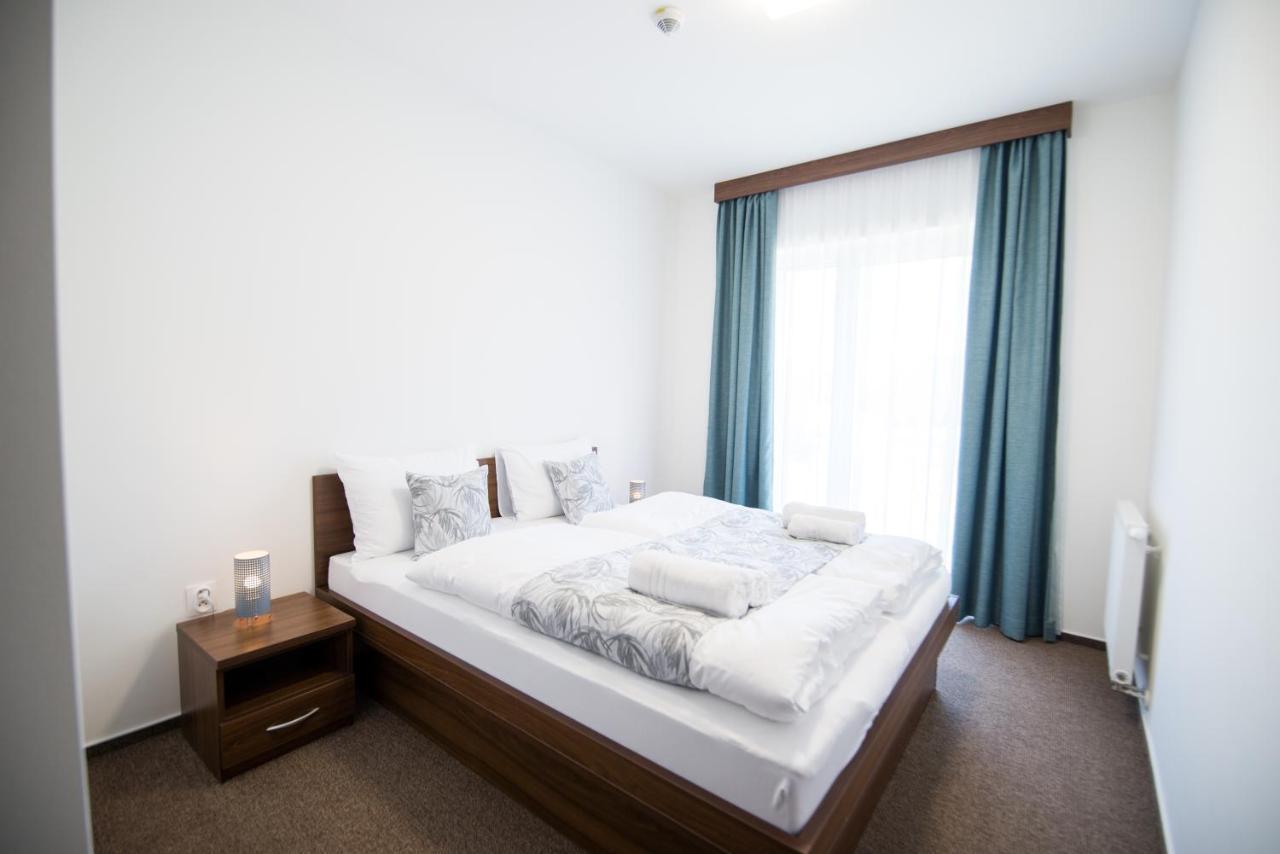 Galeria Apartments Deménvölgy Kültér fotó