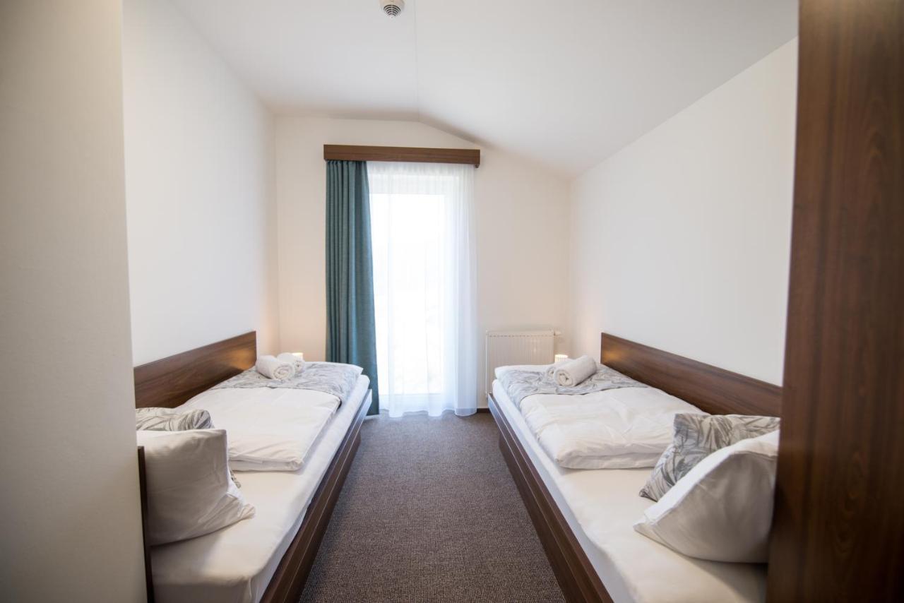 Galeria Apartments Deménvölgy Kültér fotó