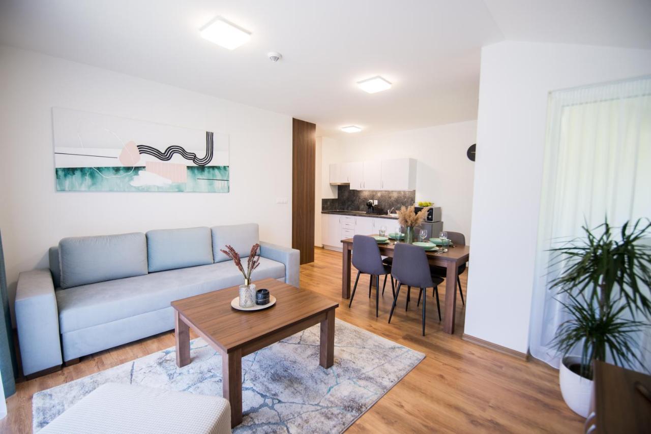 Galeria Apartments Deménvölgy Kültér fotó