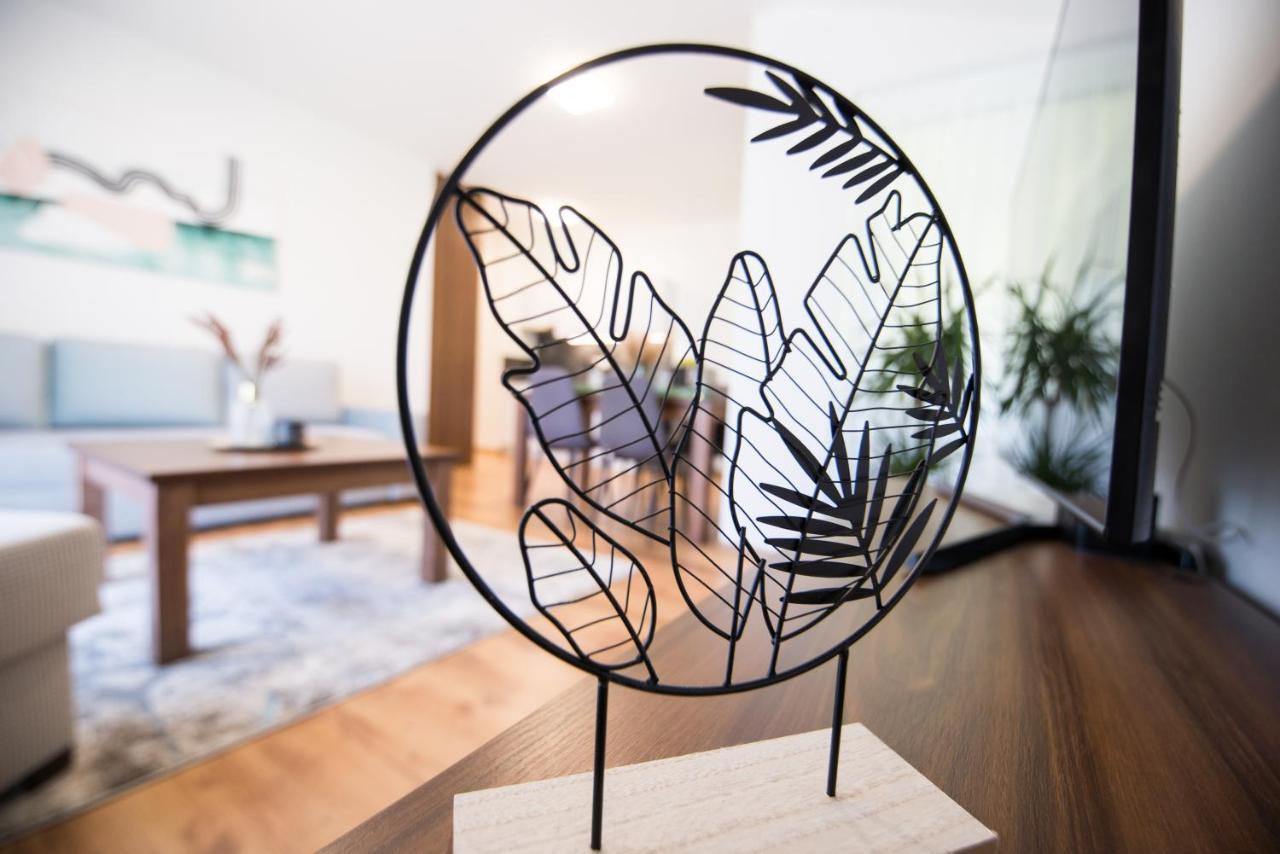 Galeria Apartments Deménvölgy Kültér fotó