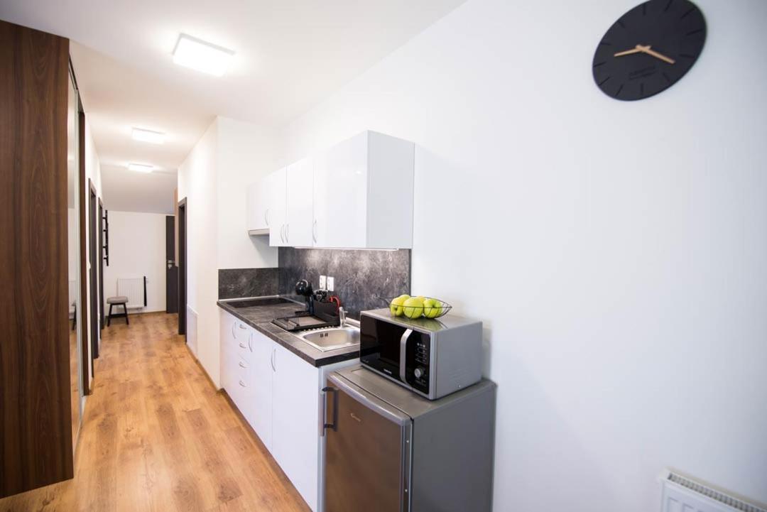 Galeria Apartments Deménvölgy Kültér fotó