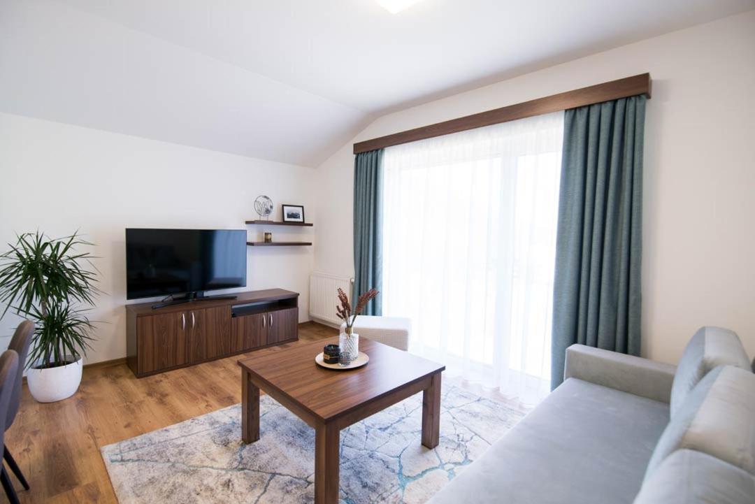 Galeria Apartments Deménvölgy Kültér fotó